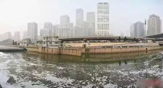 看看您家用的水管，是不銹鋼水管太貴，還是家人的健康不值得投資？